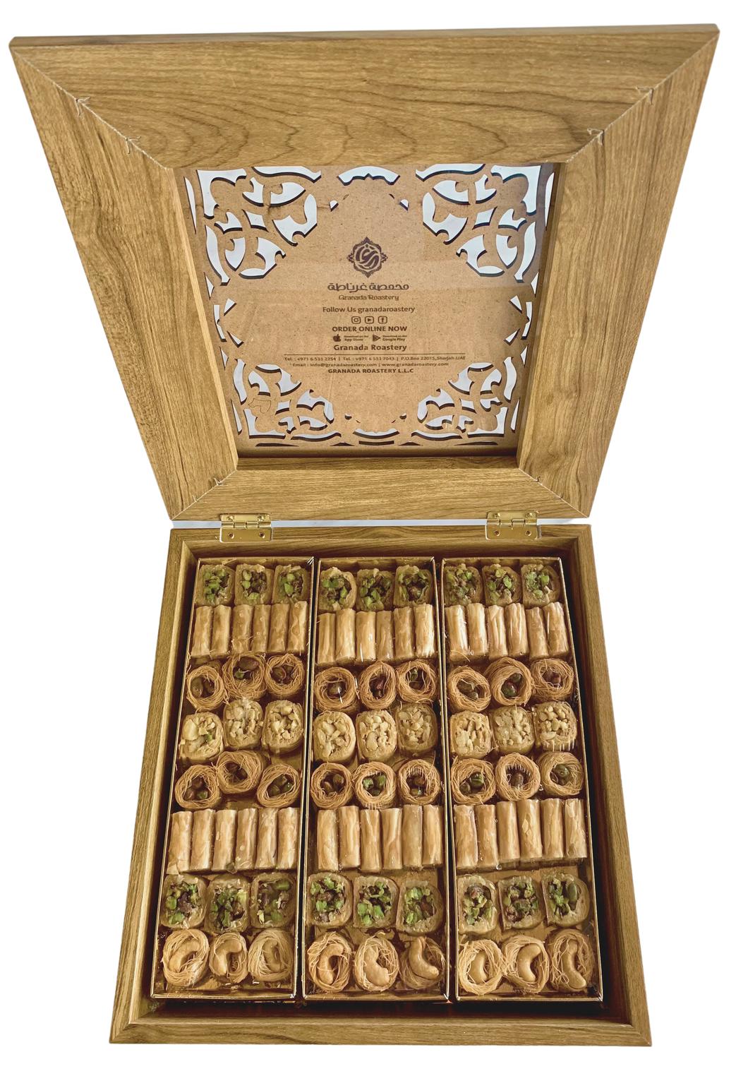 Baklava Premium 750 Gr. Caja de madera tallada